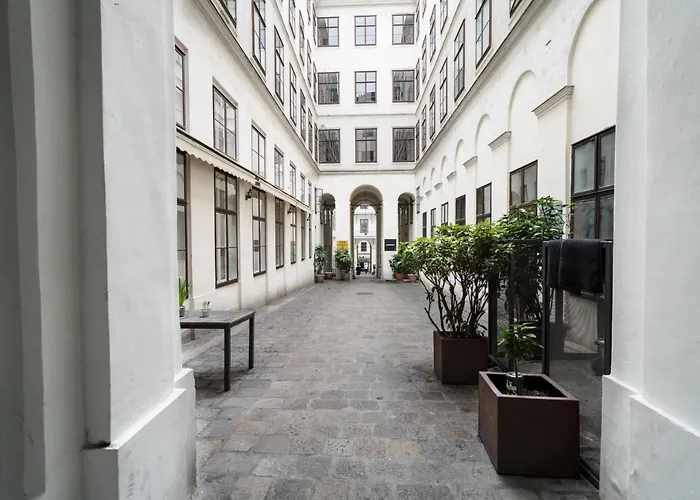 Residence, Volkstheater - Parliament Apartment Wien