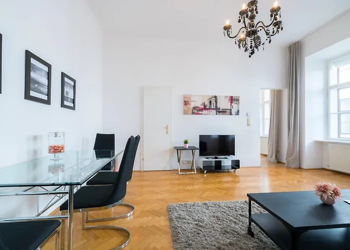 Apartment Residence, Volkstheater - Parliament *