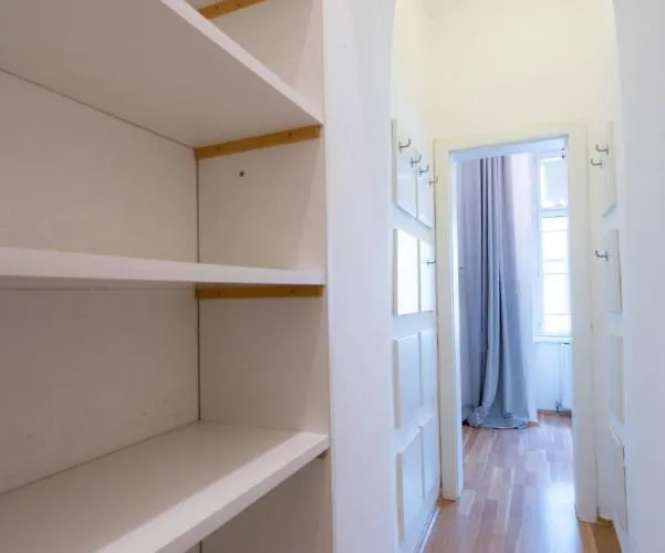 Residence, Volkstheater - Parliament Apartment Wien