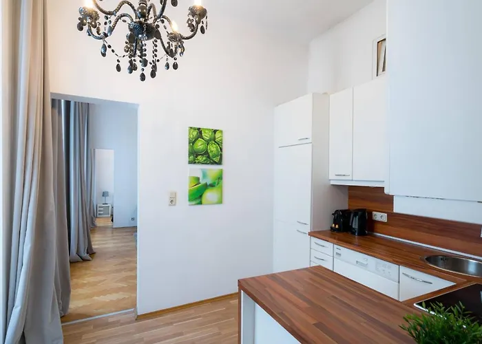 Residence, Volkstheater - Parliament Apartment